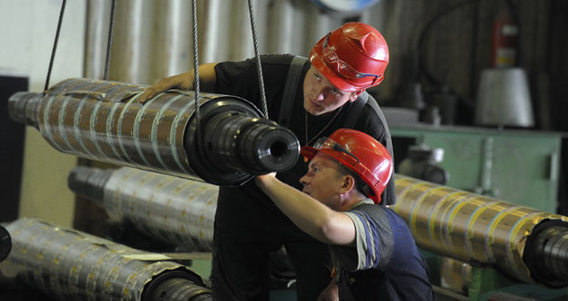 Londeria di rame “Sredneuralsk”, uno dei complessi chimico-metallurgici più importanti della regione degli Urali (Foto: Itar-Tass)