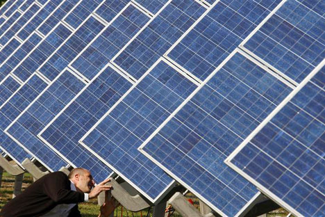 Pannelli solari per riscaldare Mosca: il progetto pilota dovrebbe iniziare nel 2013 (Foto: Reuters/Vostock)