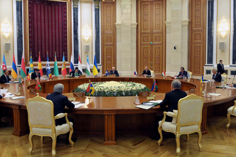 Un momento di un summit della Csi (Foto: Itar-Tass)