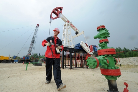 Semplificate per gli investitori esteri le procedere di acquisizione di azioni nelle società strategiche nazionali (Foto: RIA Novosti / Iliya Pitalev)