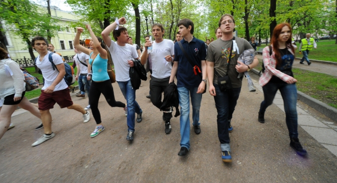 Giovani moscoviti durante una manifestazione di protesta del 2012 (Foto: Itar-Tass)