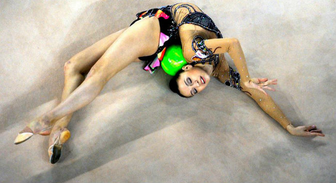 La ginnasta russa Evgenia Kanaeva (Foto: Itar-Tass)