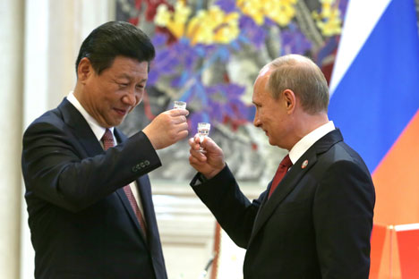 La Russia brinda al maxi accordo siglato con la Cina (Foto: Itar Tass)
