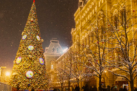 Albero di Natale in Piazza Rossa a Mosca (Foto: TASS/Lystseva)