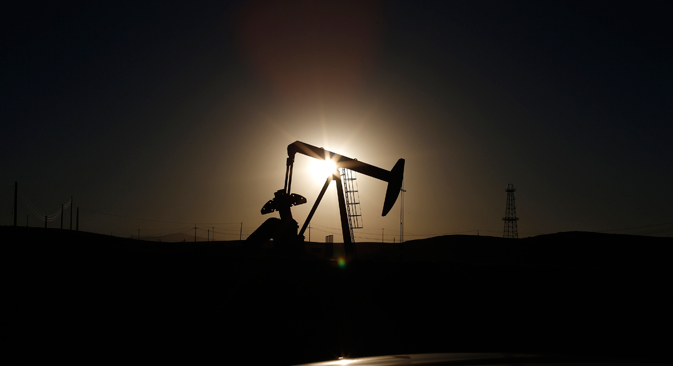 Secondo alcuni esperti, le dimensioni del crollo dell'economia russa dipendono direttamente dalla dinamica dei prezzi del petrolio (Foto: Reuters)
