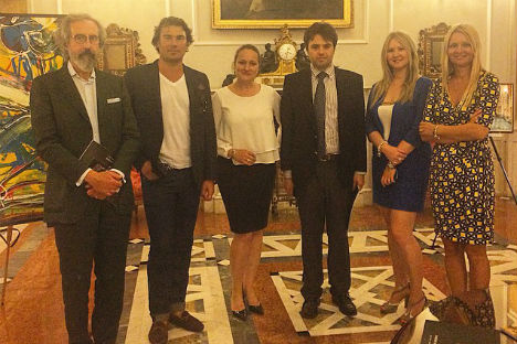 Da sinistra a destra: Claudio Amadei di Studio Lobo, Aleksandr Chaikovsky di Chaikovsy Art Studio, Olga Provotorova brand manager, Giulio Gargiullo online marketing manager, Svetlana Trushnikova dell'agenzia 5 sensi, Viola  Chaikovsky di Chaikovsy Art Studio (Foto: ufficio stampa)