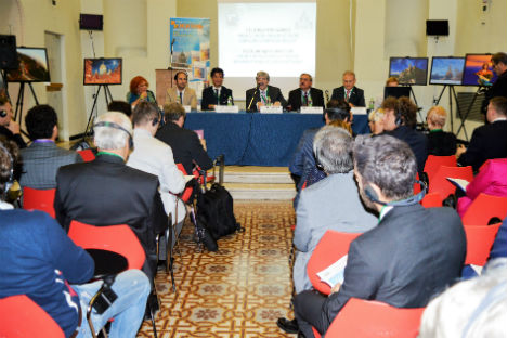 Il tavolo dei relatori