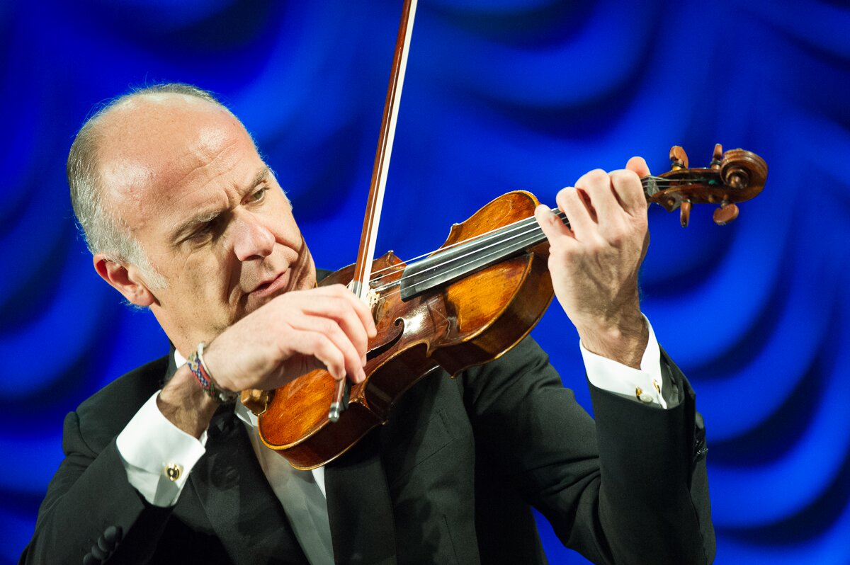 Il violinista Massimo Quarta.