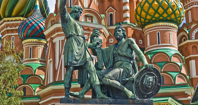 ミニンとポジャルスキーの銅像、モスクワ　写真提供：JackVersloot, flickr.com