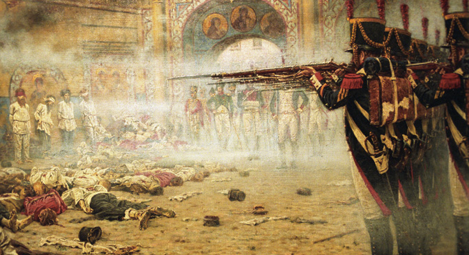 絵画「放火犯」（1897〜1898年）の複製（ナポレオン占領下のモスクワにおける放火犯たちの銃殺）。画家ヴァシーリー・ヴェレシチャーギン　（1842〜1904年）による。この作品は祖国戦争を描いた連作の一枚。＝画像提供：ヴラジーミル・ヴャトキン／ロシア通信