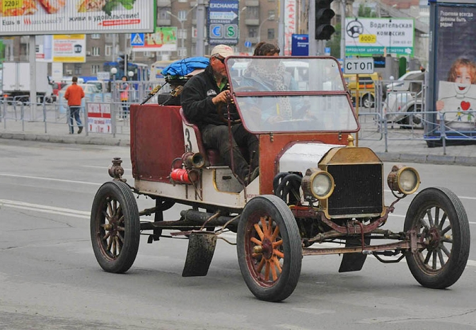 Од Пекинг до Париз со автомобили од 1913 година