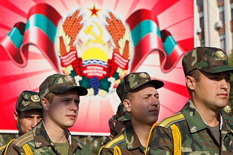Додека руските мировни сили се подготвуваат за маневри, војниците од Приднестровје веќе минуваат низ интензивен тренинг. Извор: Ројтерс.
