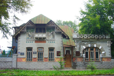 Куќата на Ливчак, Уљјановск, ул. Архитект Ливчак. Фотографија од слободни извори