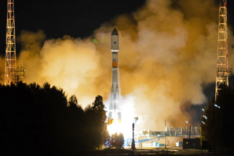 Лансирањето на сателит од космодромот „Плесецк“ (север на европскиот дел на Русија) во високата елиптична орбита со помош на ракета-носител „Сојуз-2.1б“ е планирано за летото 2015. Извор: Андреј Моргунов