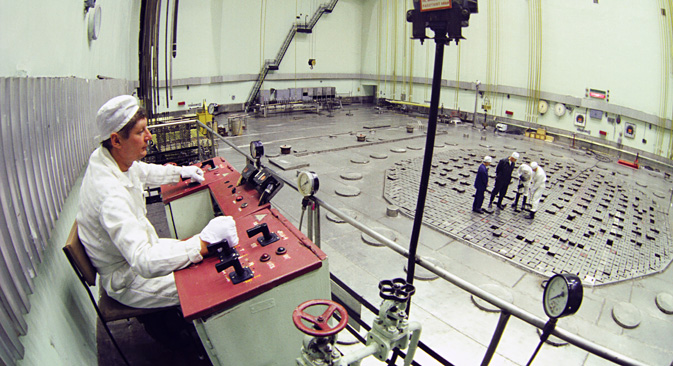 Сибирски хемиски комбинат (затворен град Северск, Томска област): оператери на нуклеарниот реактор АДЕ-5. Извор: А. Соломонов / РИА Новости