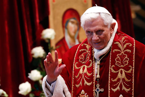 РПЦ: Одлука Бенедикта XVI да напусти папски престо представља „чин личне одважности и смирења“. Извор: Reuters.