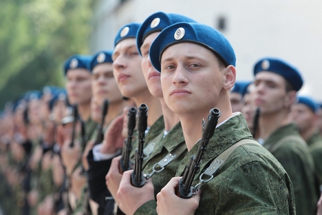 Министарство одбране је доласком Сергеја Шојгуа на место министра своје активности усмерило ка јачању патриотизма у војсци. Извор: PhotoXPress.