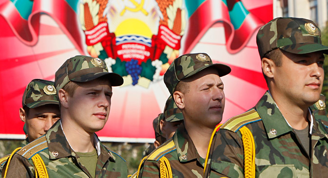 Док се руске мировне снаге тек припремају за маневре, придњестровски војници већ пролазе интензивне тренинге. Извор: Reuters.