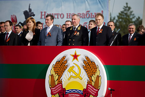Вицепремијер РФ Дмитриј Рогозин у посети Придњестровљу. Извор: РИА „Новости“.