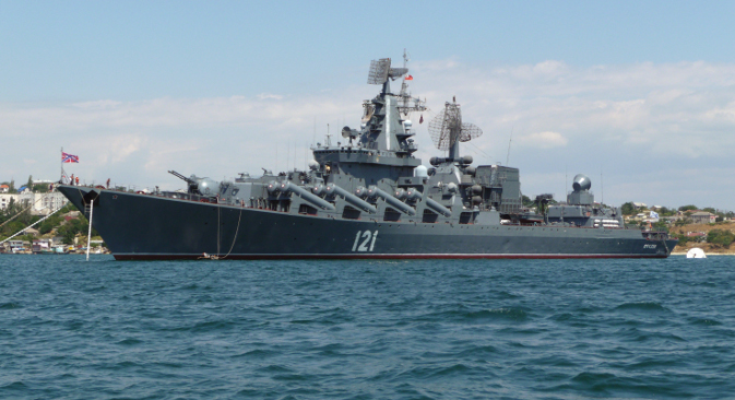 Гардијска ракетна крстарица „Москва“, адмиралски брод Црноморске флоте Русије. Фотографија из слободних извора.