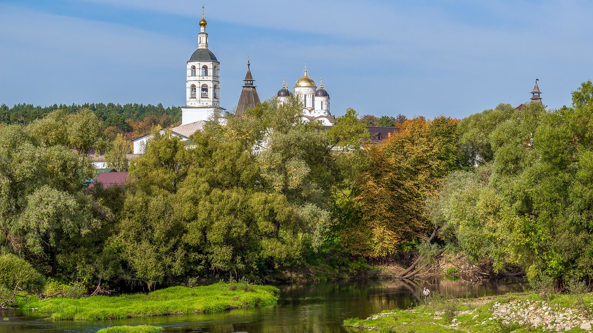 Vista do vale do rio Protva e do Mosteiro Pafnútiev-Borôvski, em Borovsk.