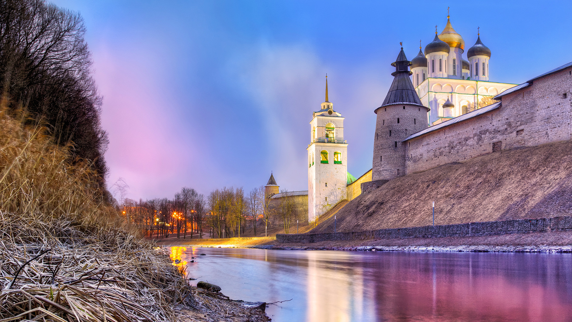 Vue sur le kremlin de Pskov