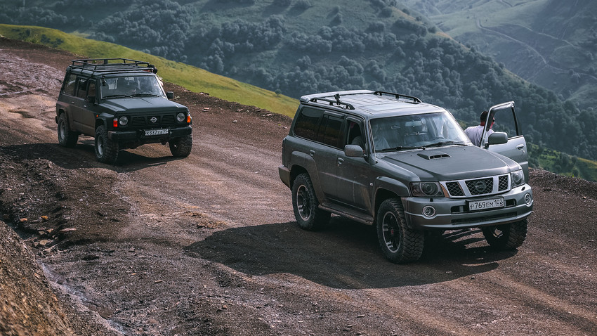 Рвануть в горы на джипах