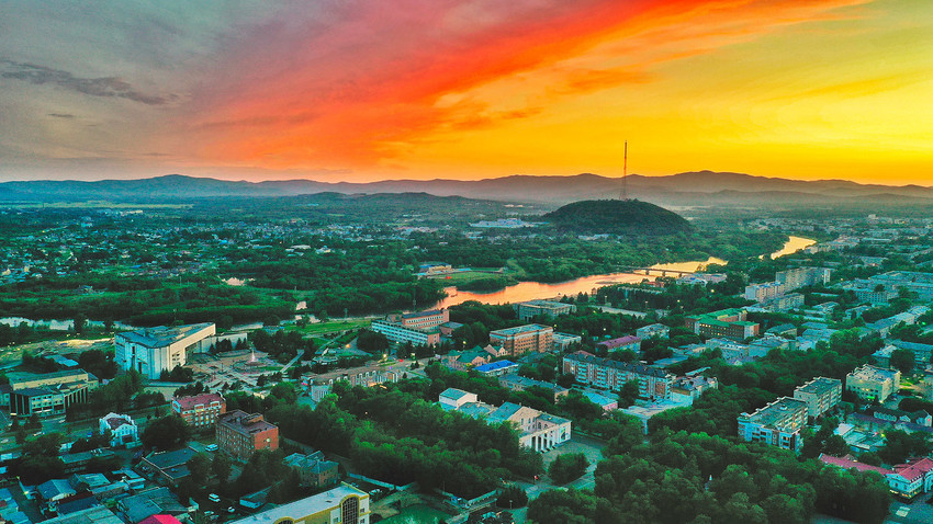 Вид на Биробиджан на закате