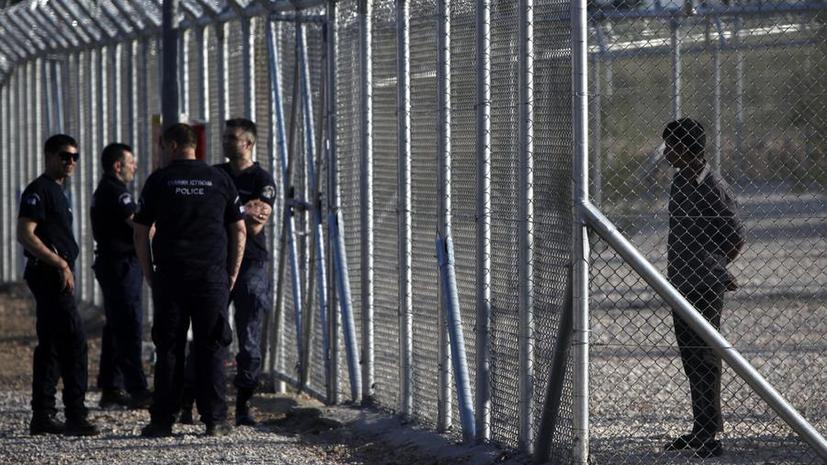 В результате беспорядков в греческом лагере для мигрантов пострадали 10 полицейских