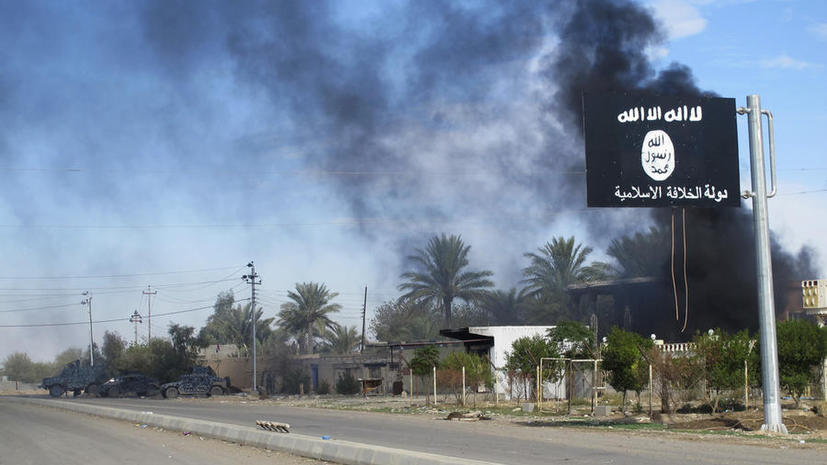 ​Боевики ИГ взорвали центральную библиотеку в иракском городе Мосул и сожгли тысячи книг