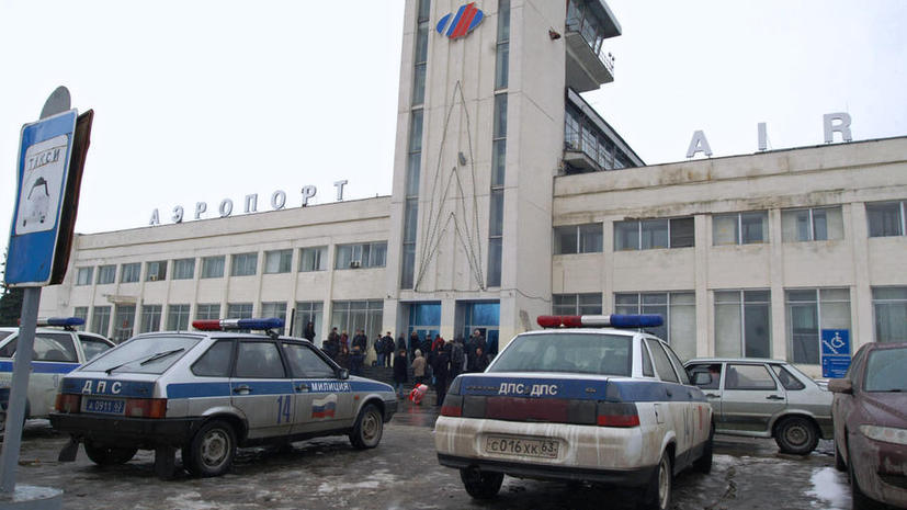 Boeing с туристами с четвёртой попытки аварийно приземлился в Сургуте
