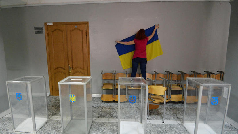 На Украине проходят президентские выборы, юго-восток страны их бойкотирует