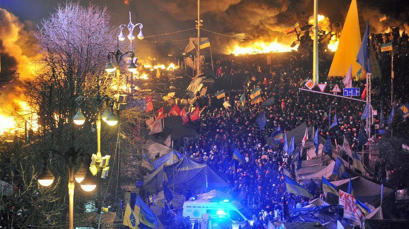 Протестующие в Киеве захватили лейтенанта внутренних войск