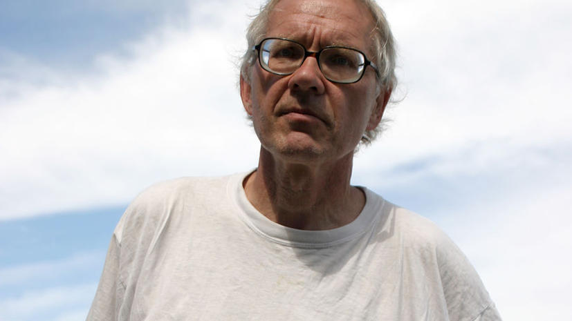 Шведский художник, изобразивший пророка Мухаммеда собакой, продолжит «творить», несмотря на угрозы