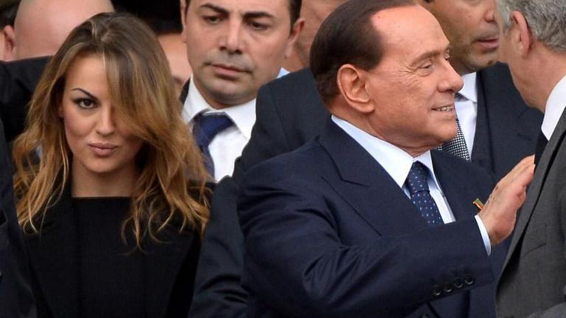 Невеста Берлускони просит Папу Римского выслушать «трагедию Сильвио»
