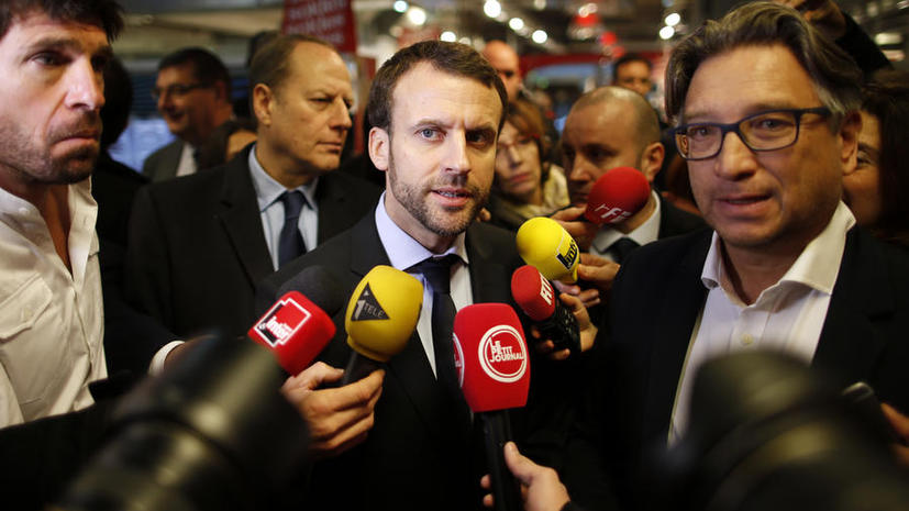 Министр экономики: Франция будет добиваться снятия санкций с России к лету 2016 года