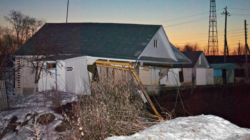 В Нижегородской области воронка поглотила три дома