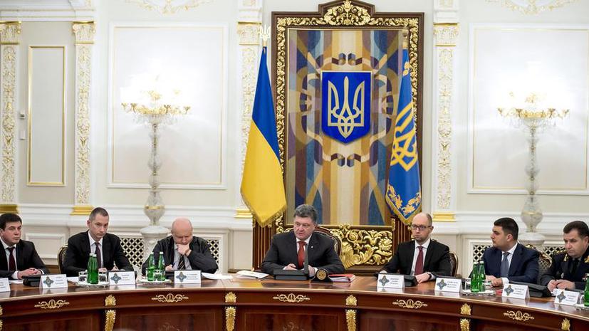 Пётр Порошенко просит СНБО рассмотреть вопрос о введении миротворцев на восток страны