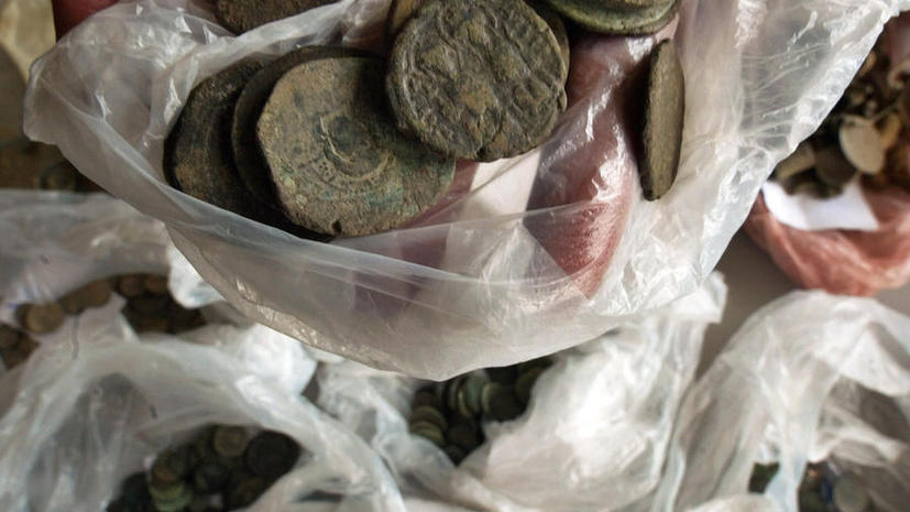 Эстонец нашёл на своем поле 100 кг старинных монет