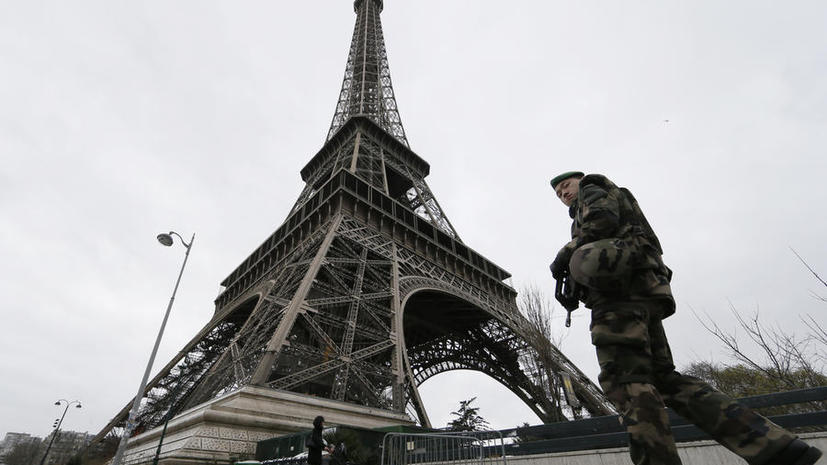 Экс-глава Пентагона: Теракты в Париже связаны с недостатком разведданных у французских спецслужб