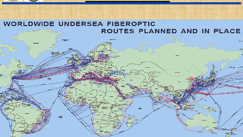 Эдвард Сноуден: АНБ перехватывает международный трафик в 33 странах