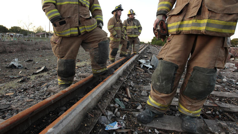 В Бельгии поезд с химическими веществами сошел с рельсов и загорелся, 300 человек эвакуированы