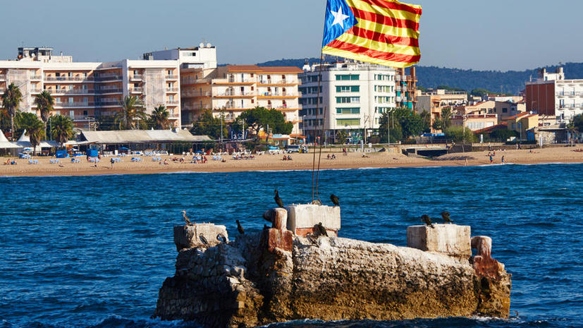 Правительство Каталонии отказалось от проведения референдума о независимости региона