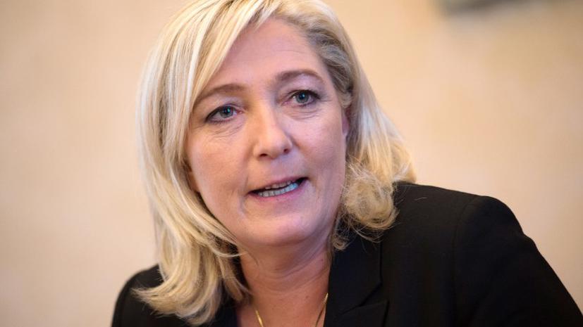 Франция требует от Европарламента лишить иммунитета Марин Ле Пен за расизм