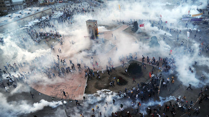 Правящая партия Турции предложила референдум по парку Гези