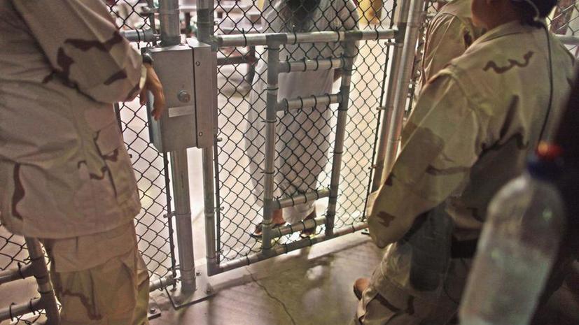 Адвокат: осквернение Корана - не единственная причина голодовки в Гуантанамо