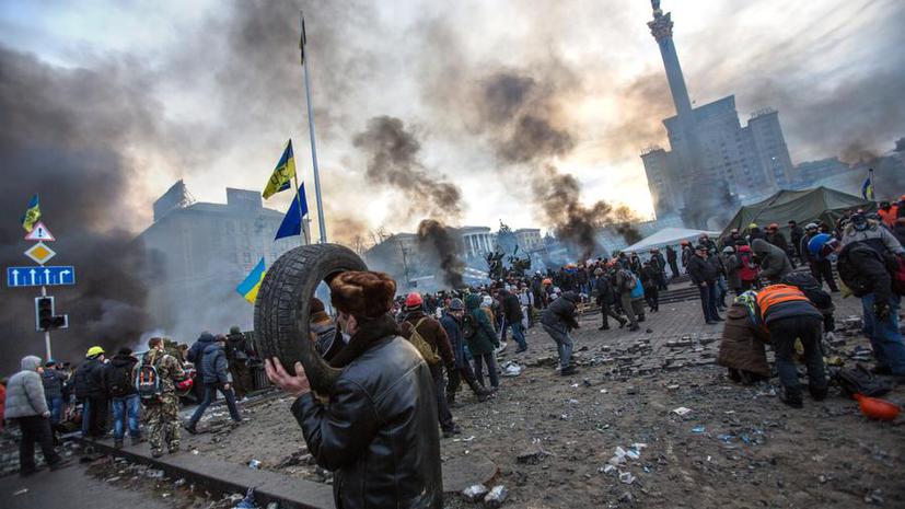 Ночь и день на киевском Майдане глазами фотографов