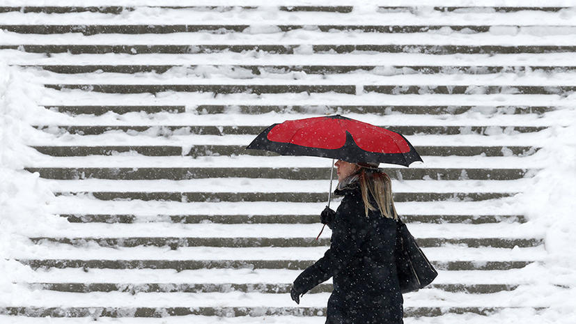3-дневный снегопад остановил движение в Москве