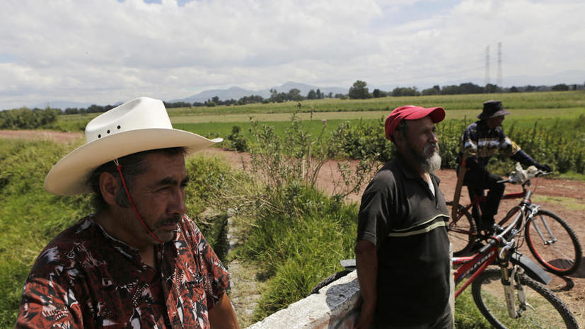 Мексиканские фермеры разблокировали автобус с российскими туристами