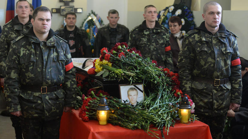 В Симферополе прощаются с погибшими в результате снайперской стрельбы 18 марта